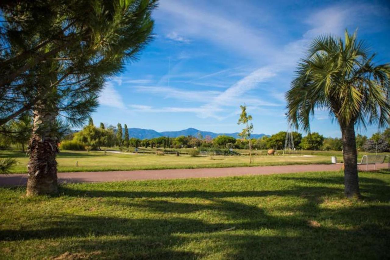Saint Cyprien Golf View 2 Bedrooms Apartment , 900 M From The Beach Exterior foto